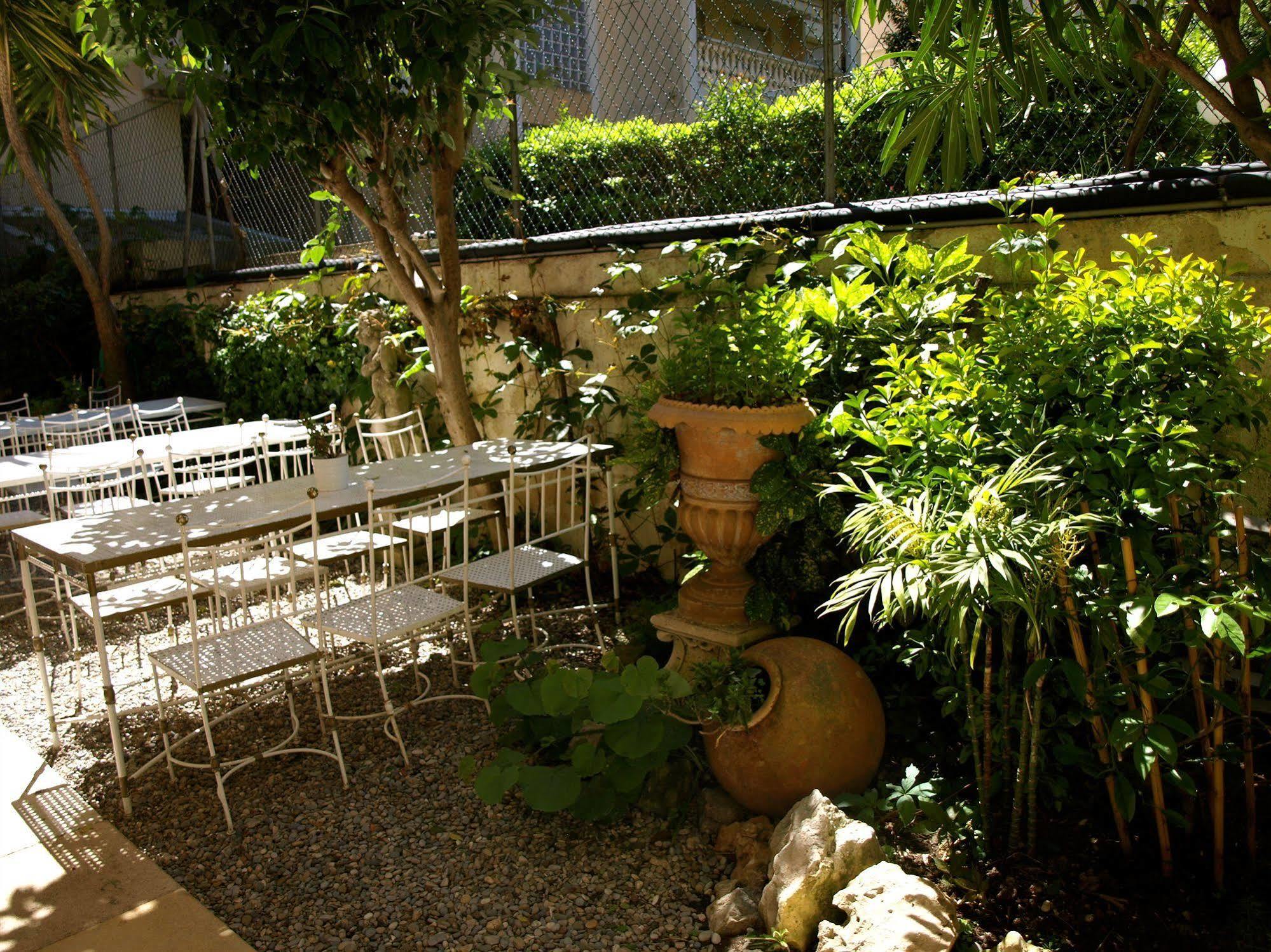 Ruc Hotel Cannes Exteriör bild